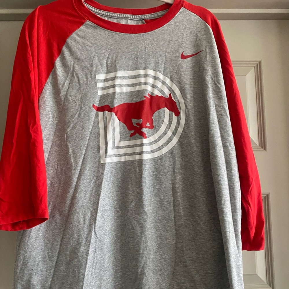 SMU Nike Tee - Dri-Fit